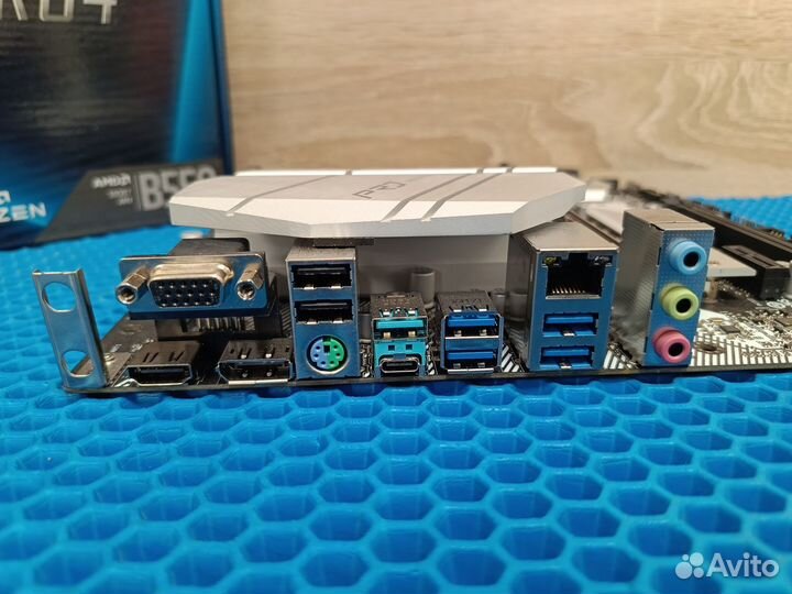 Материнская плата B550M Pro4 AM4