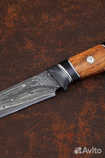 Нож Ирбис дамаск ламинированный с долом черный гра