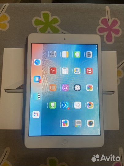 iPad mini wifi 32 белый