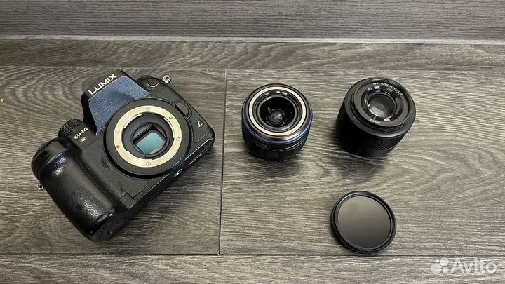 Panasonic Lumix GH4 2 объектива