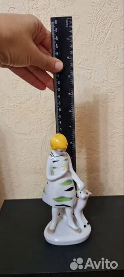 Статуэтка Алёнушка с козлёнком