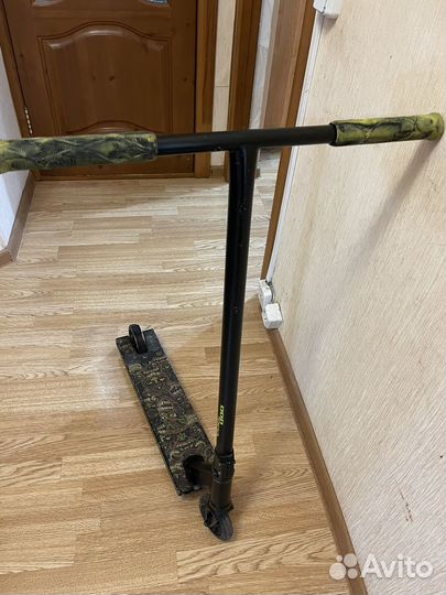 Трюковой самокат tech team voodoo