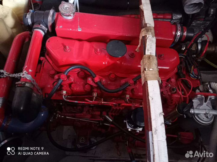 Моторная яхта,9.00м.сталь, голландия