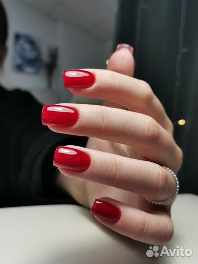 Маникюр педикюр