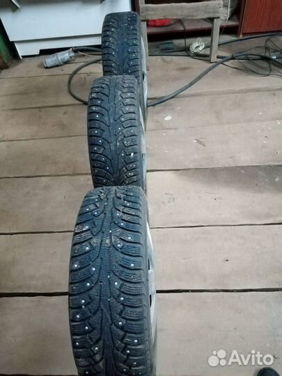 Nokian Tyres Hakkapeliitta 5 19.5/65 R15