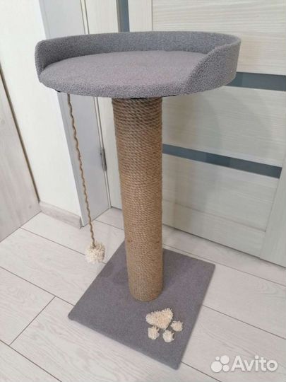 Когтеточка для кошек с лежанкой