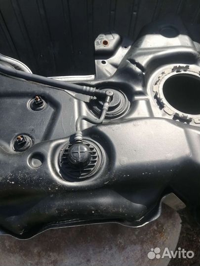 Бензобак Volkswagen Tiguan 2.0