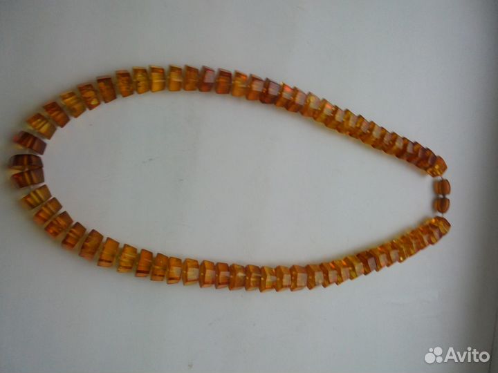 Янтарь природный коньячный с инклюзом Бусы 65 см