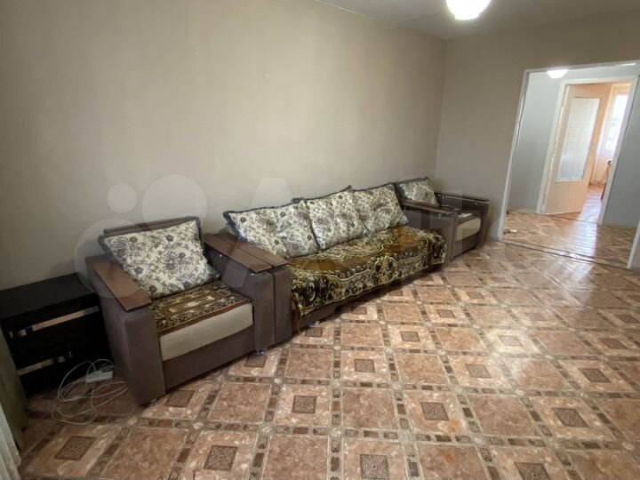 3-к. квартира, 80 м², 5/5 эт.