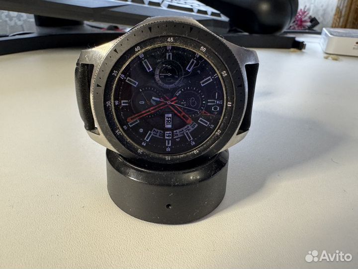Смарт-часы Samsung Galaxy Watch 45mm