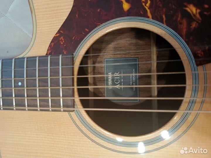 Акустическая гитара Yamaha ac1r
