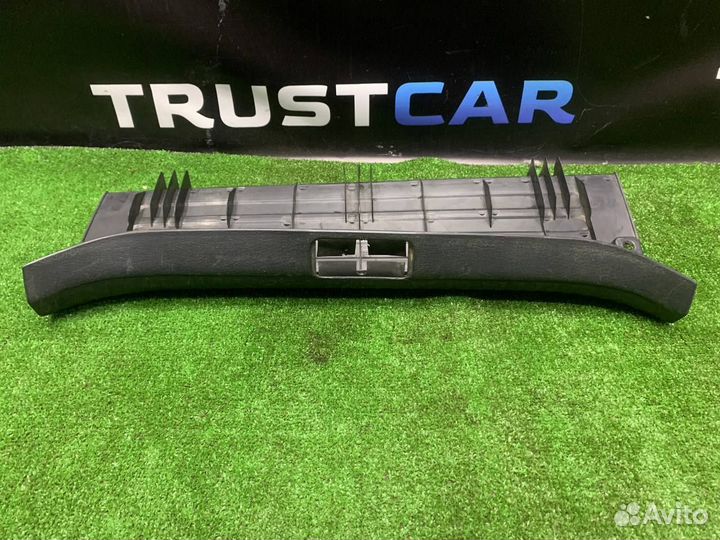 Обшивка задней панели Kia Rio 1