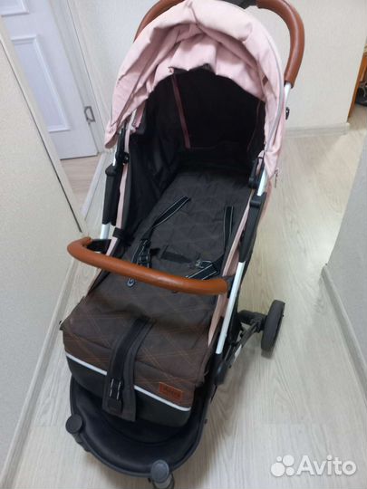 Прогулочная коляска carrello astra