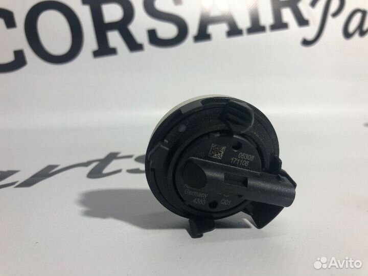 Датчик удара в дверь Mercedes