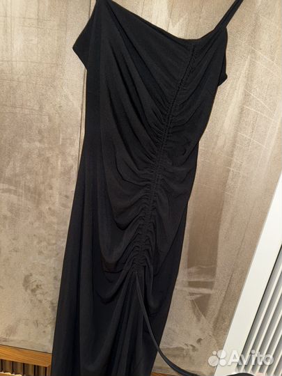 Платье Zara новое