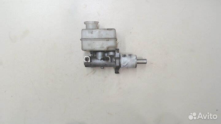 Цилиндр тормозной главный SsangYong Musso, 2000