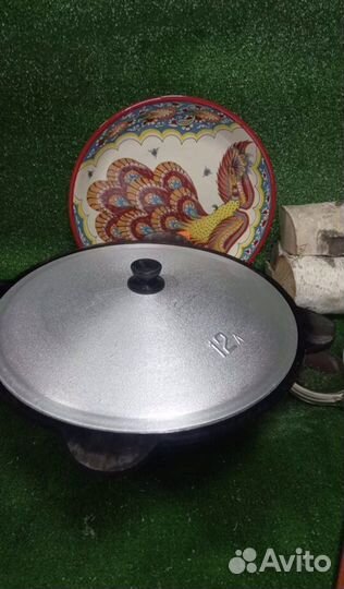 Казан чyгyнный 12л