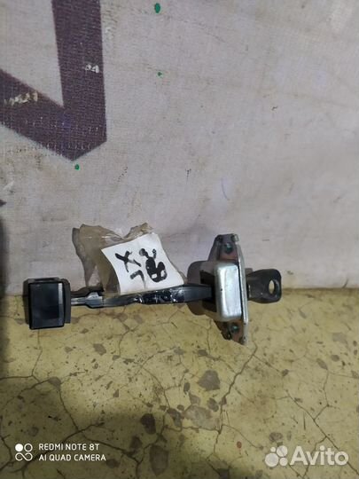 Петля двери передней правой Hyundai Solaris