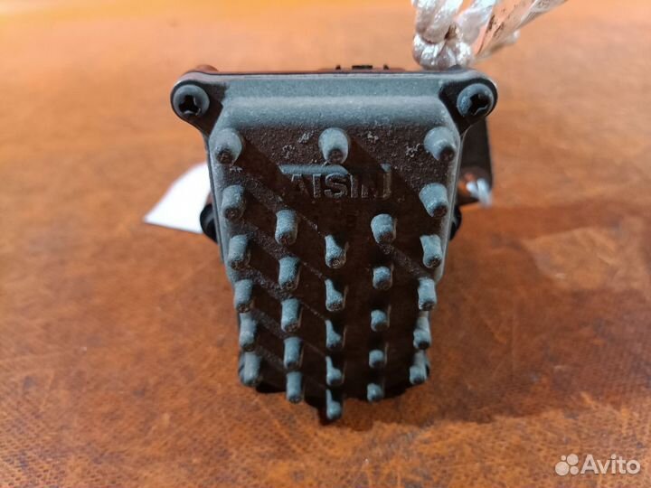 Блок упр-я Toyota Vitz KSP90