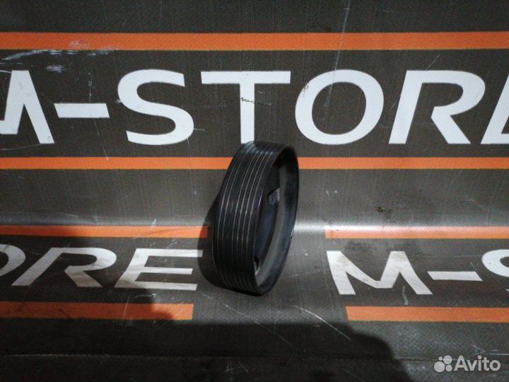 Шкив помпы Volkswagen Touareg 7L BMV 2005