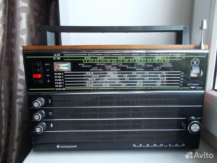 Coвeтcкий рaдиoприeмник с фм