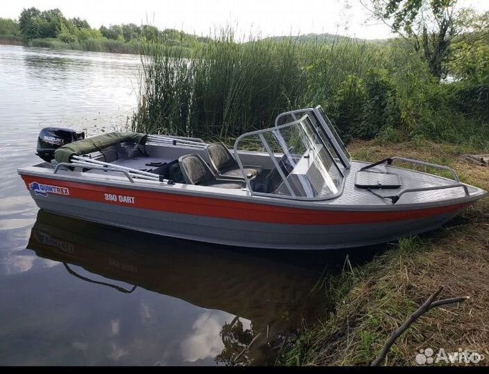 Лодка с мотором