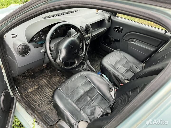 Салон renault logan 1