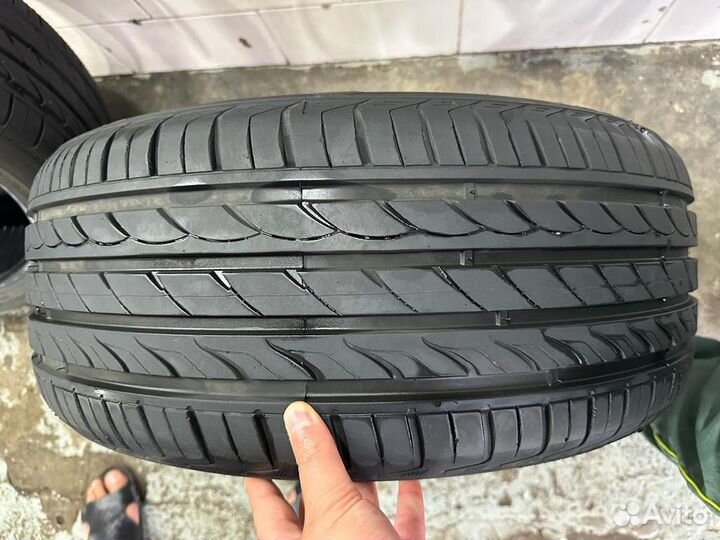 Delinte DH2 235/45 R18