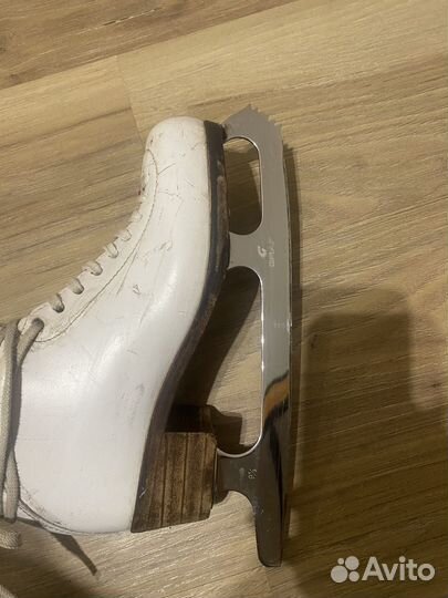 Коньки фигурные graf etude 37