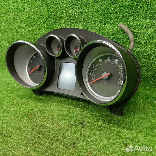 Панель приборов (щиток) Opel Astra J GTC 2013