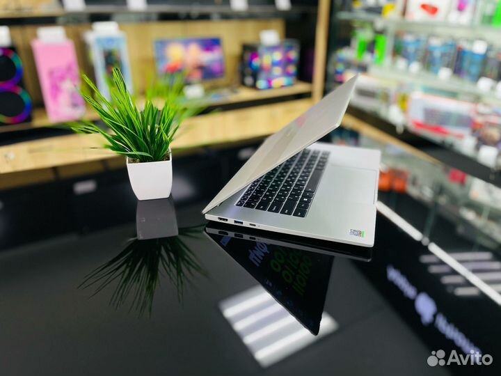 Мощный ноутбук Infinix Intel N5100/DDR4-8/SSD-256