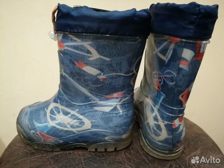 Резиновые сапожки