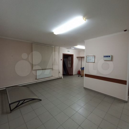 4-к. квартира, 122,2 м², 1/5 эт.