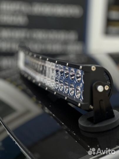 Светодиодная балка на ниву изогнутая 130см