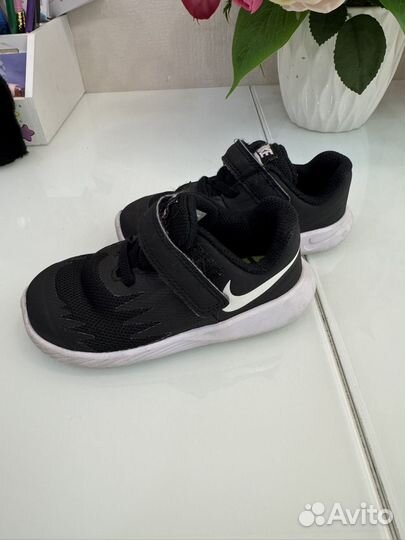 Кроссовки для малышей nike оригинал 23,5