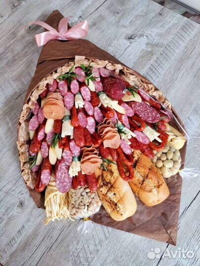 Мужской колбасный букет ящик корзина