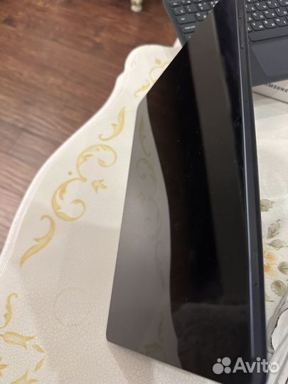 Продам планшет на запчасти