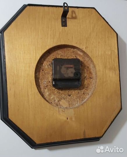 Часы настенные СССР янтарь