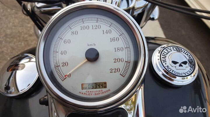 Накладка на пробку бензобака Harley Davidson