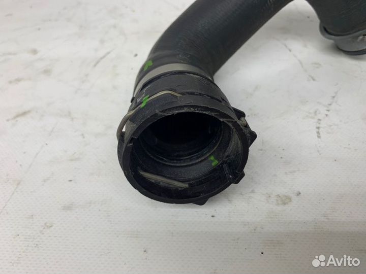 Патрубок системы охлаждения Mercedes-Benz Gl X166