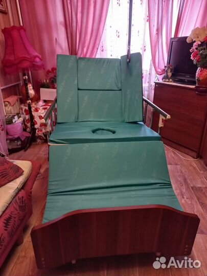 Кровать для лежачих больных MET remeks