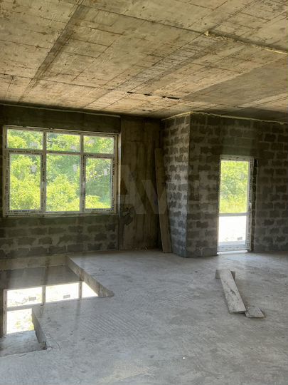 Коттедж 333 м² на участке 6 сот.