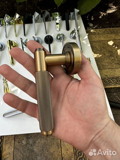 Дверные ручки италия