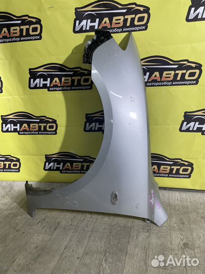 Переднее правое крыло mazda 3 bk