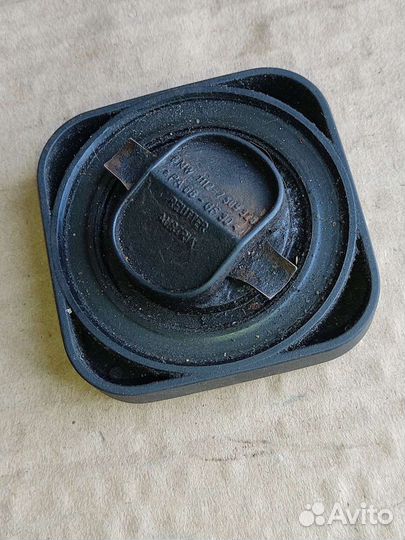 Крышка маслозаливной горловины bmw