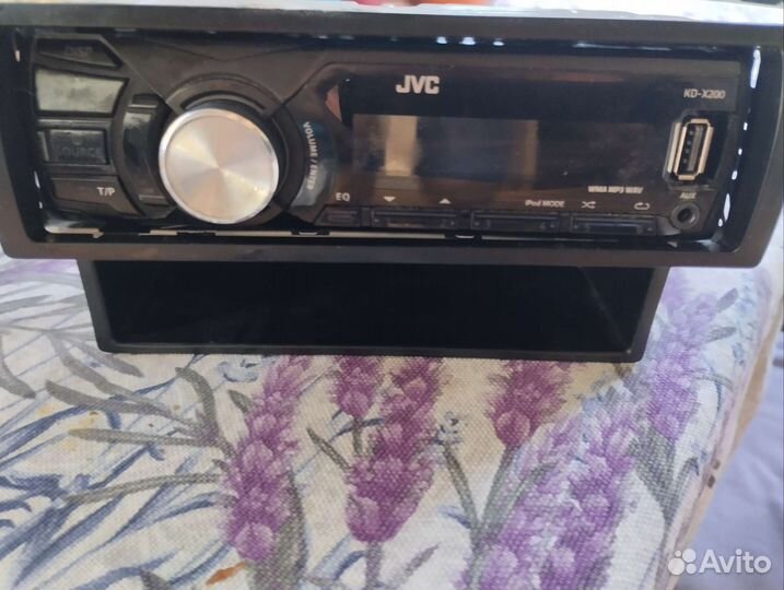 Автомагнитолла JVC