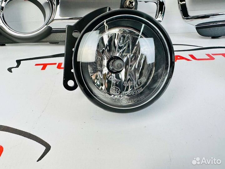 Противотуманные фары Mitsubishi Pajero (V 90) W175