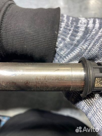 Форсунка Mercedes S-Class W222 M278 4.7 turbo 2014