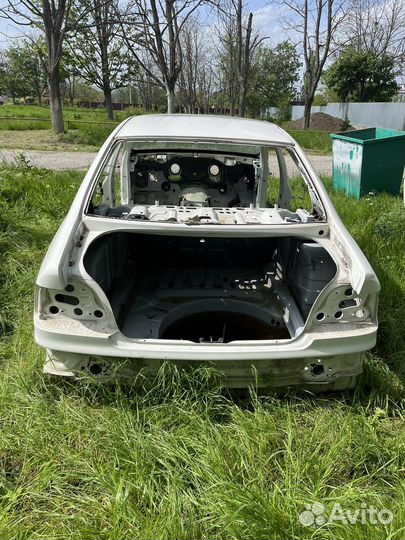 Кузов bmw 5 e39 на куски