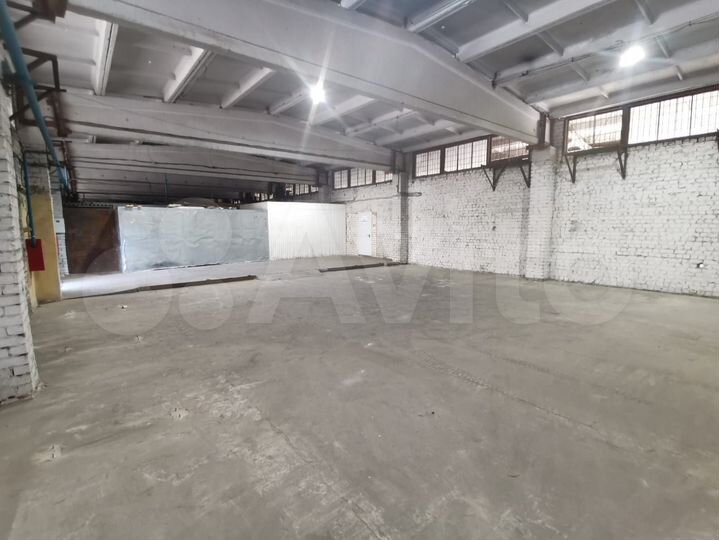 Склад 210 мкв + офис 90 мкв